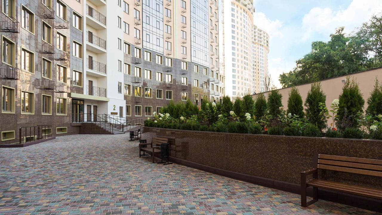 Arcadia Vip Apartments Sea View! Odessa Exterior foto