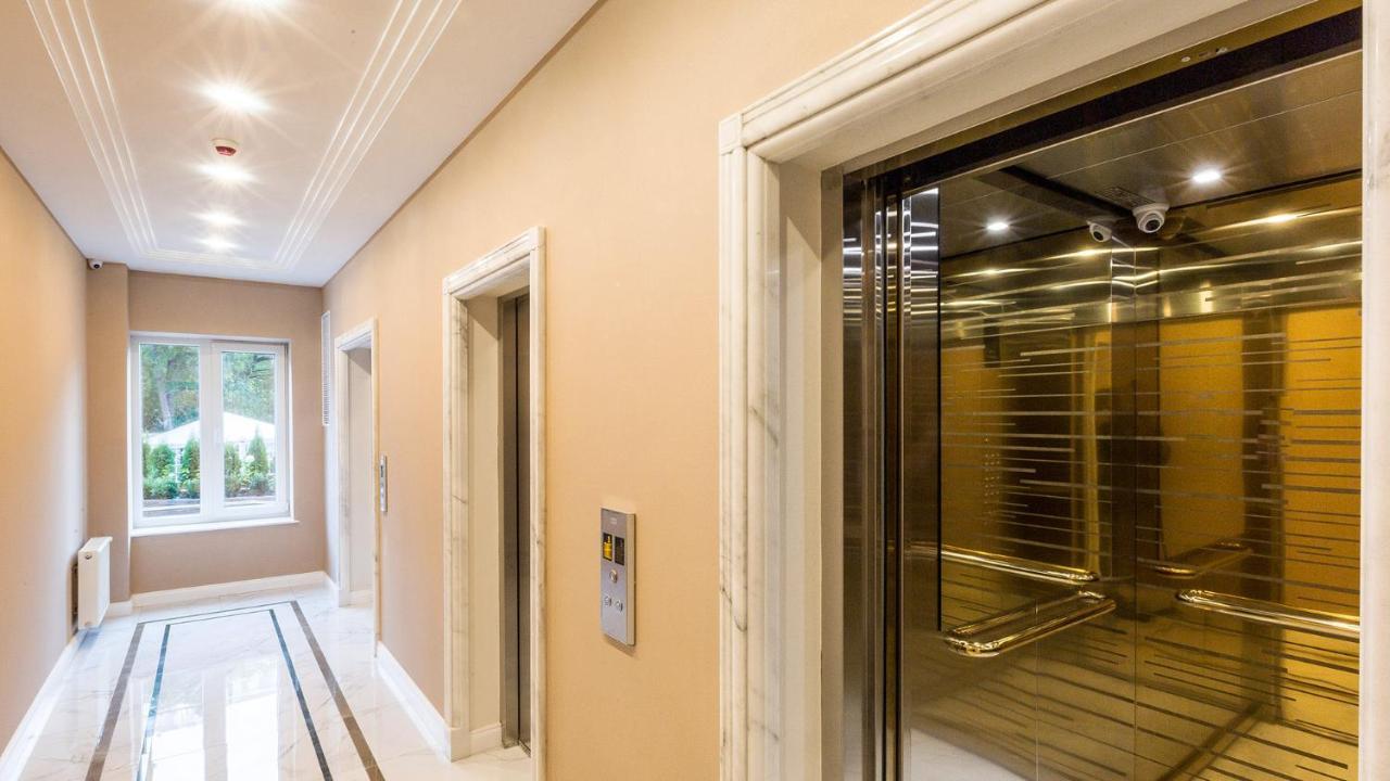 Arcadia Vip Apartments Sea View! Odessa Exterior foto