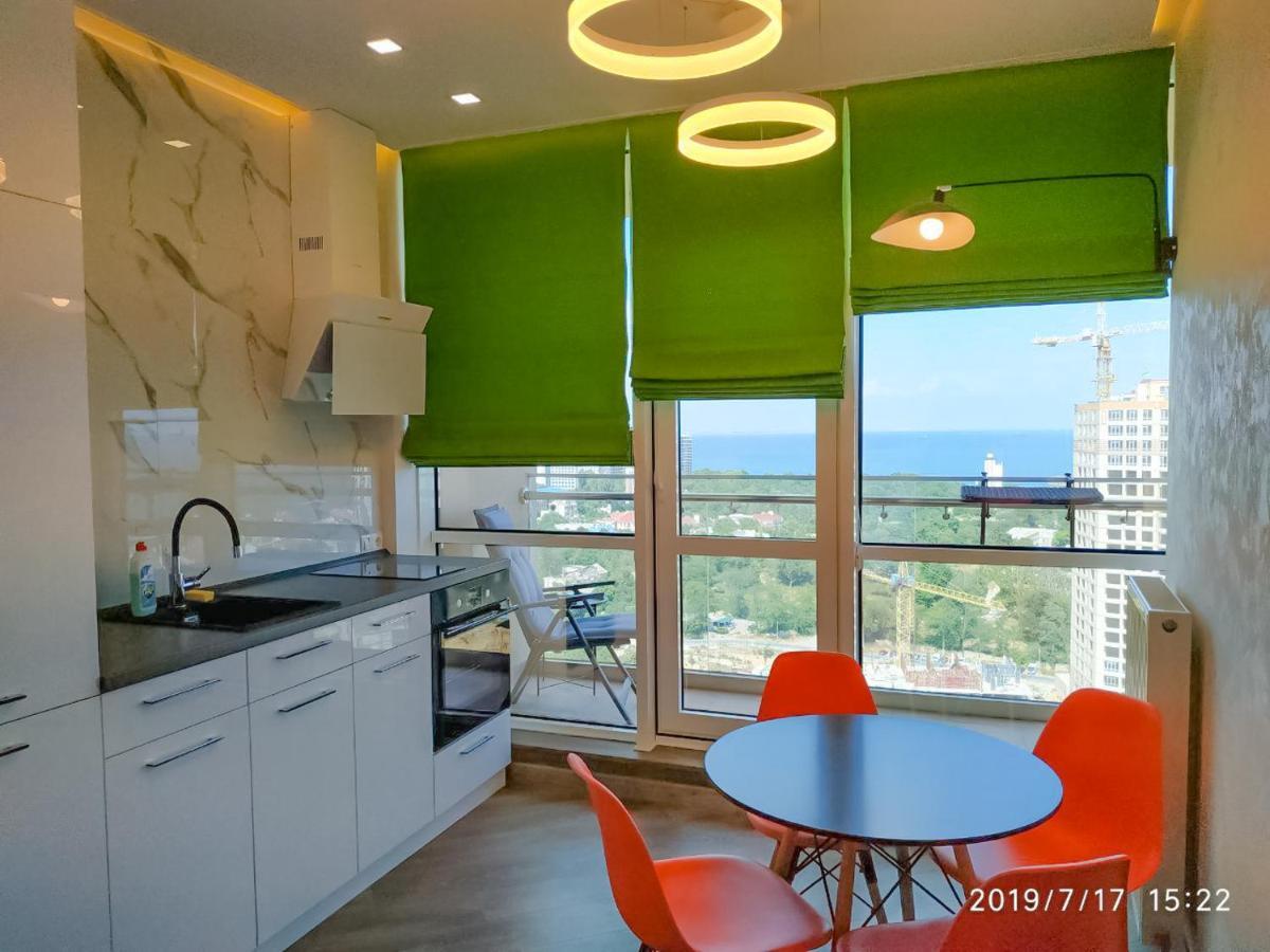 Arcadia Vip Apartments Sea View! Odessa Exterior foto