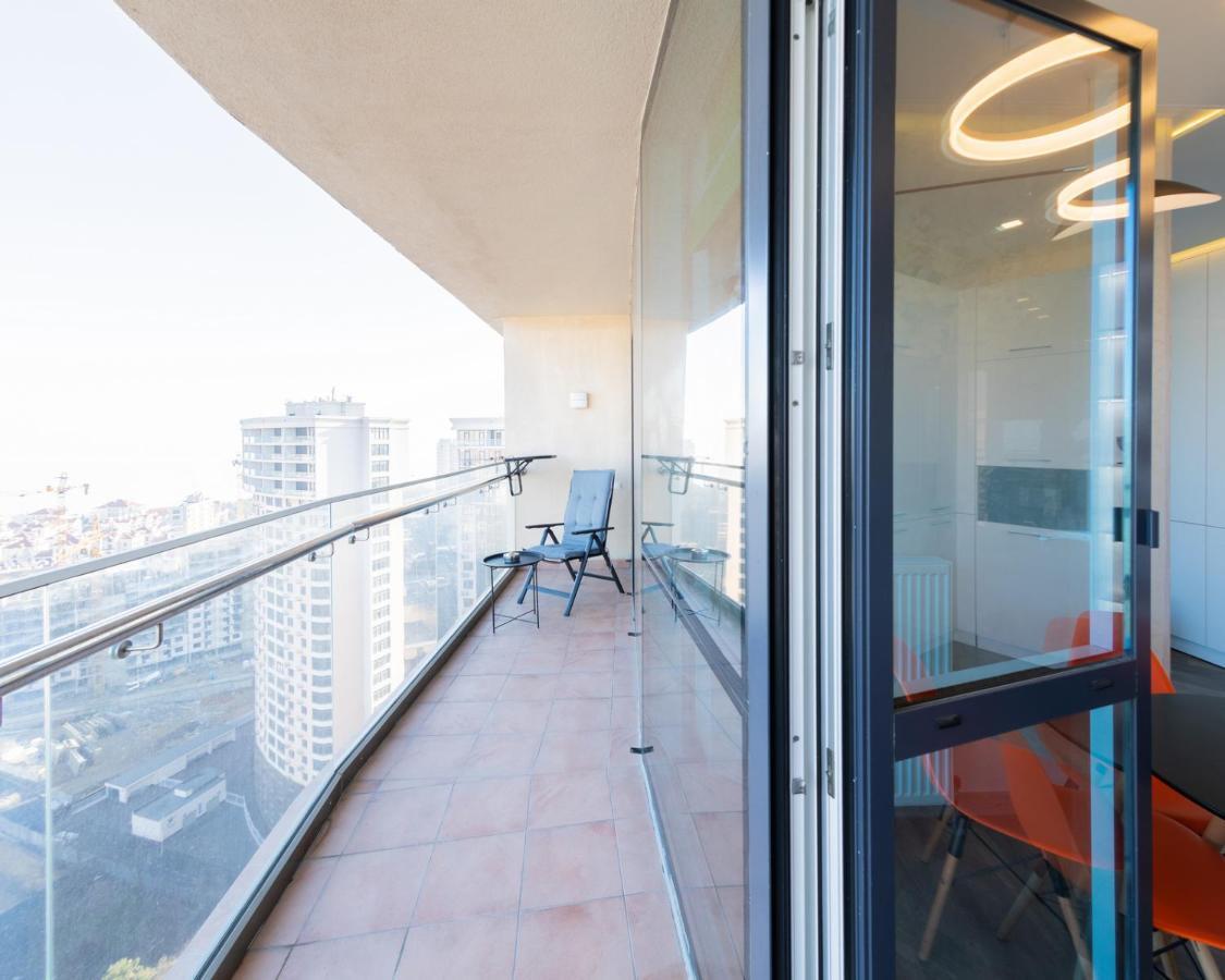 Arcadia Vip Apartments Sea View! Odessa Exterior foto